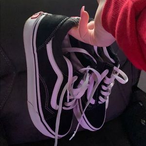 Black and White Vans ! BARELY WORN !!!!